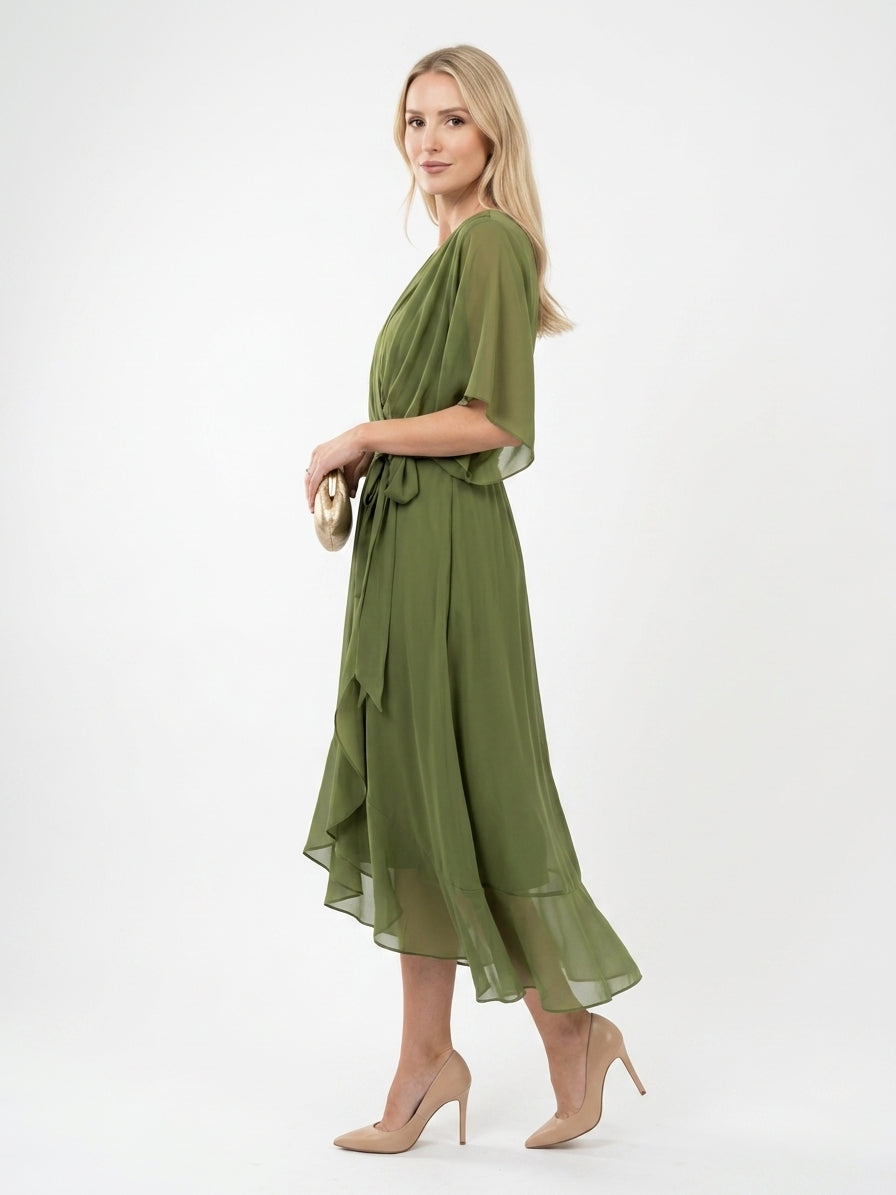 Olivengrøn chiffon midi-kjole med engelsærmer og tørklædehem